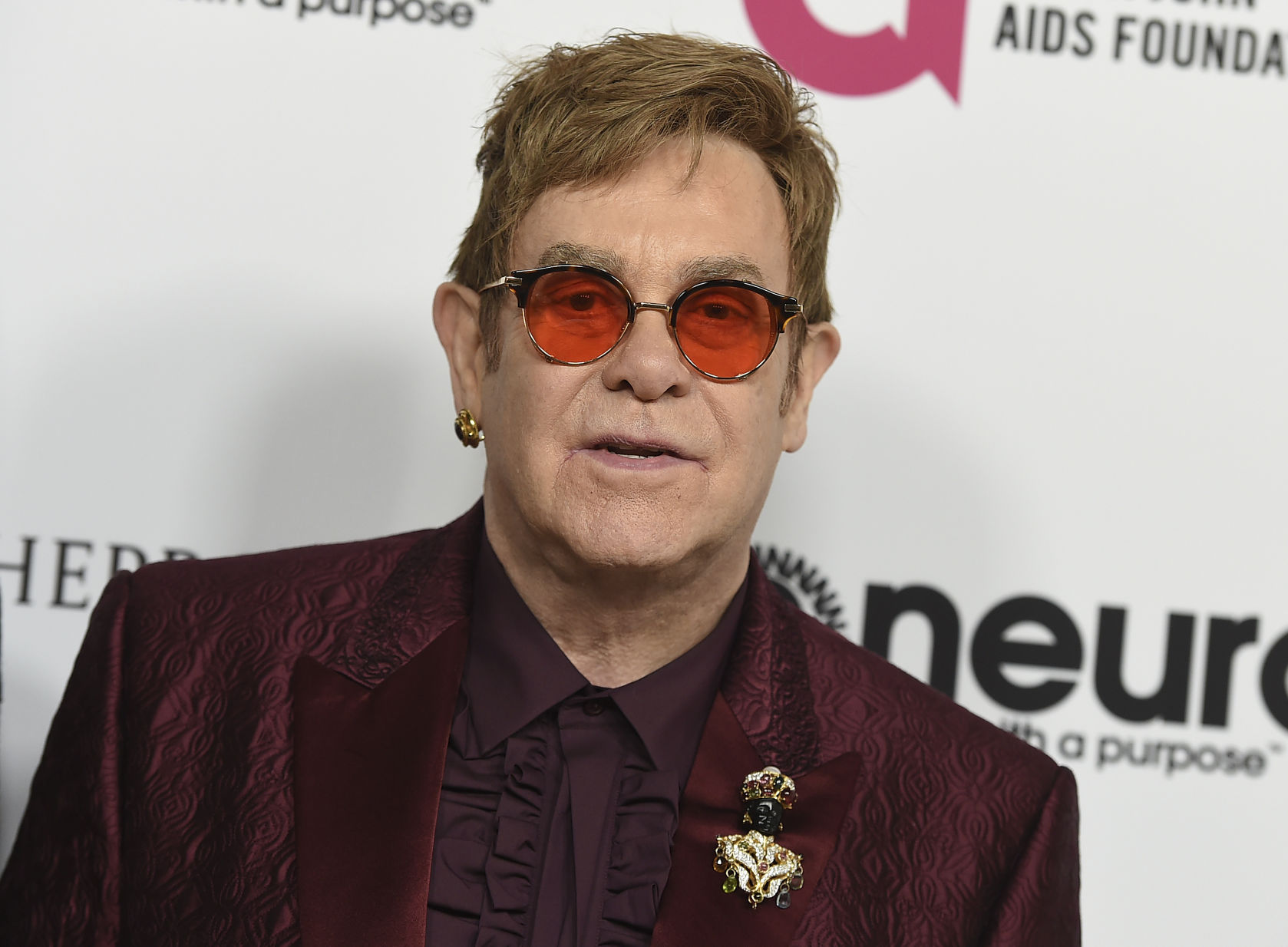 Harvard Honors Elton John For Efforts To Fight Hiv And Aids The Garden Island