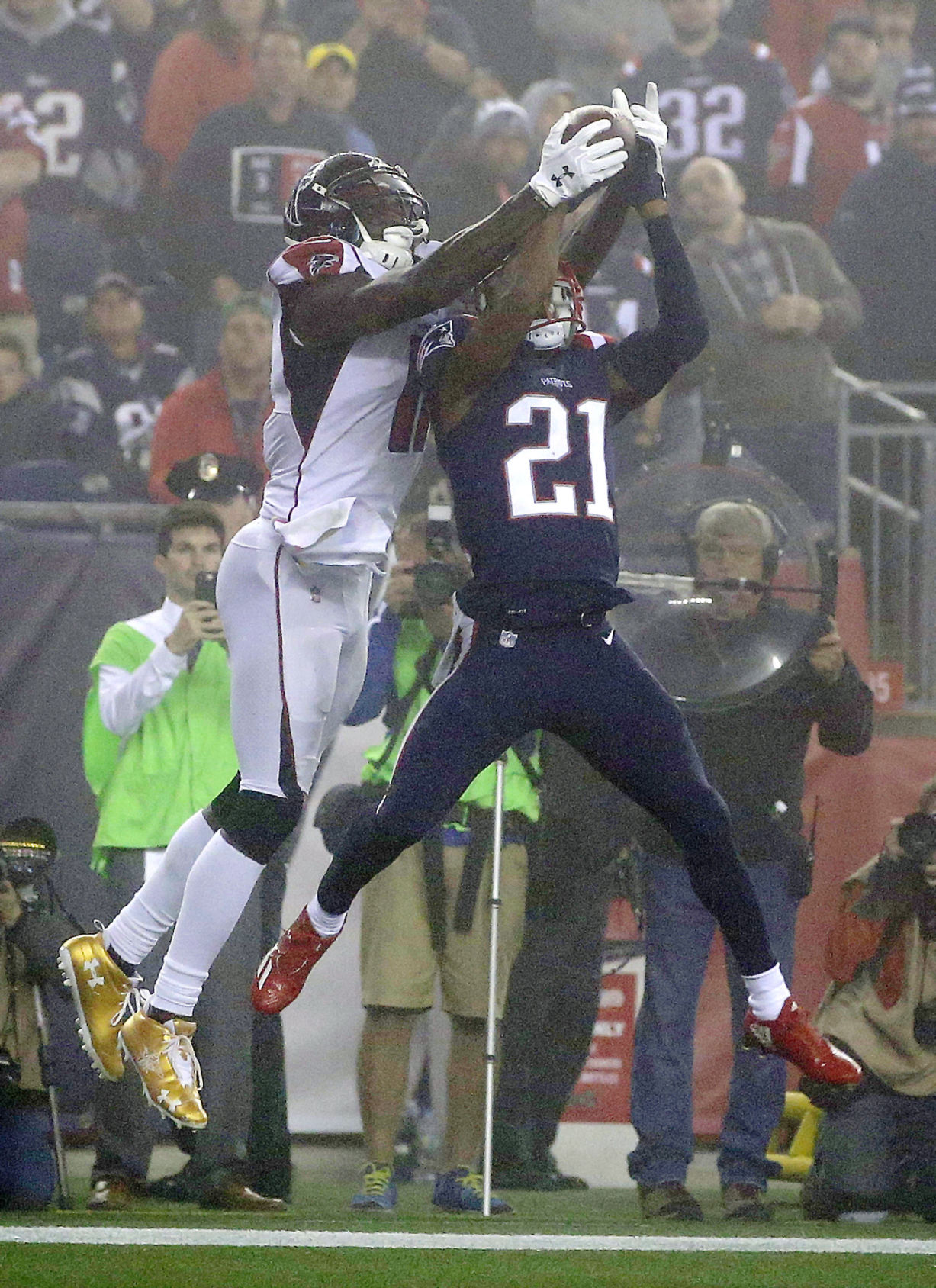 Check out Julio Jones snatching a touchdown catch over Malcolm Butler 