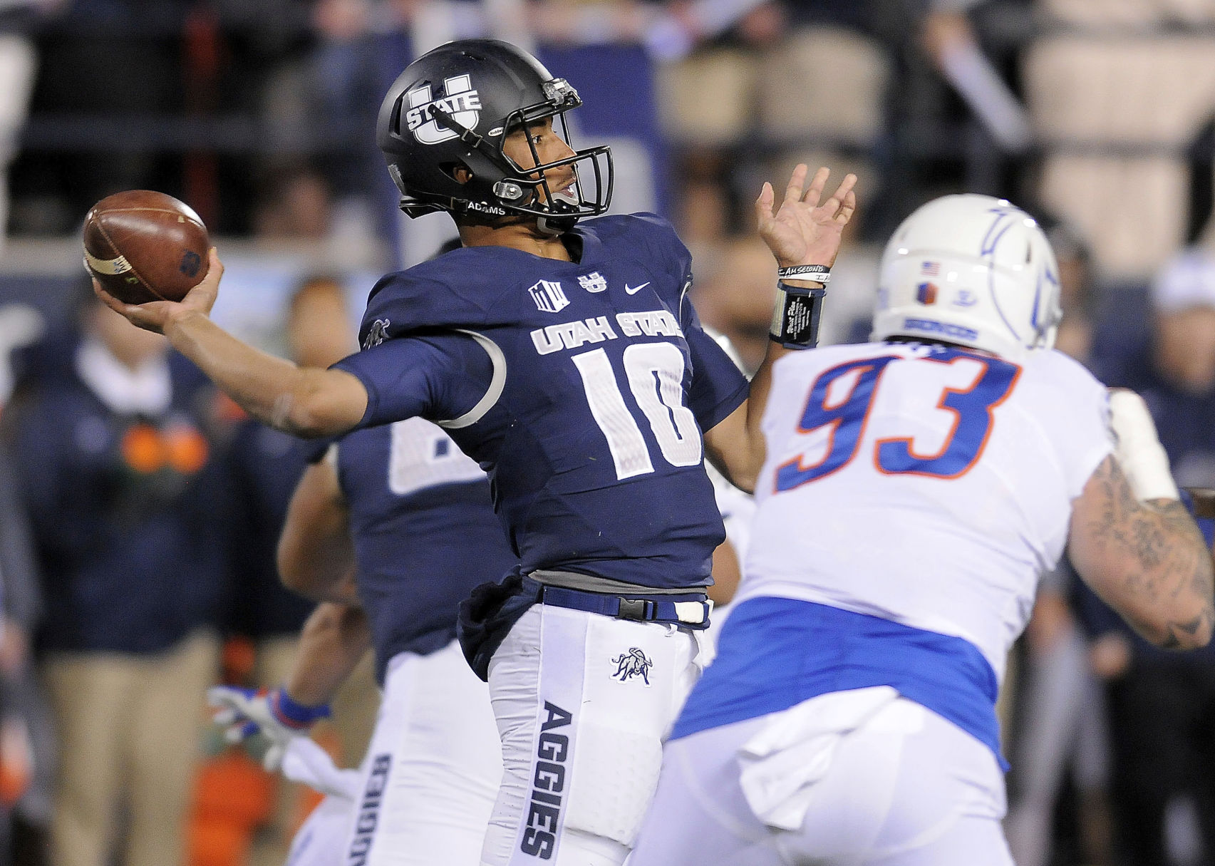 Boise State bowl eligible with 4114 win over Utah State The Garden