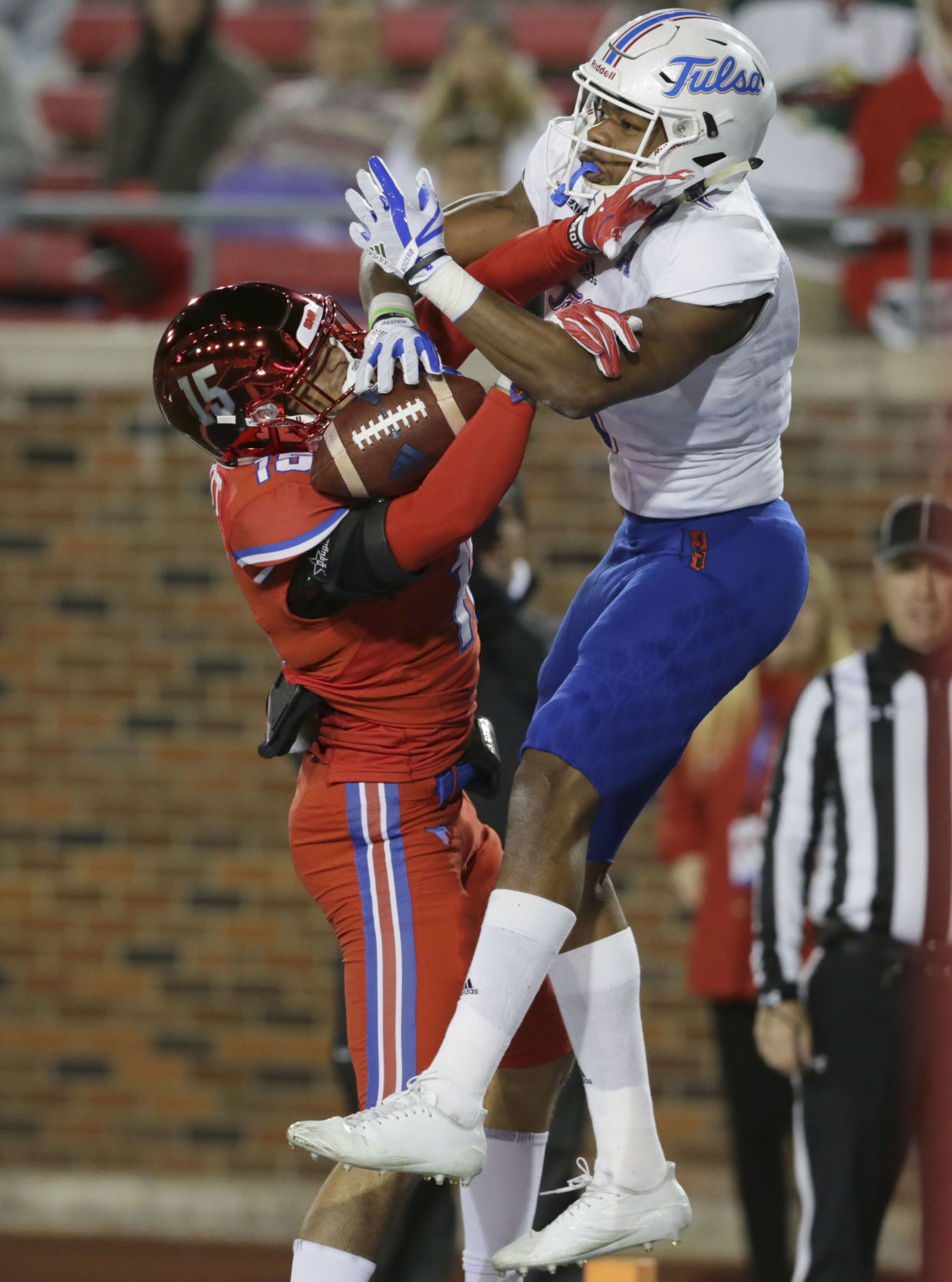 SMU beats Tulsa to become bowl eligible for first time since 2012